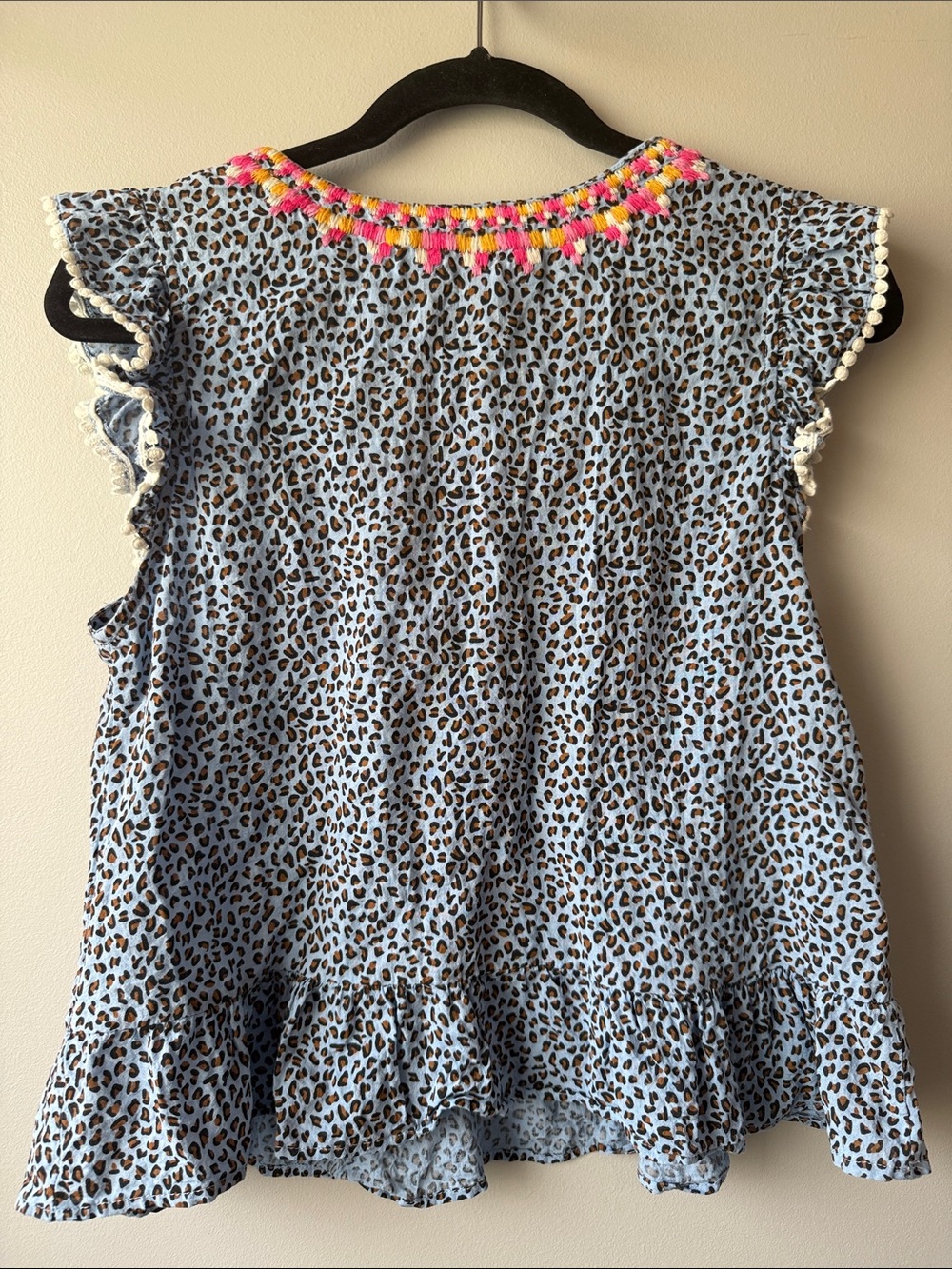 THML Blue Leopard Print Flutter Sleeve Top with Pink & Yellow Embroidery small - Picture 4 of 5